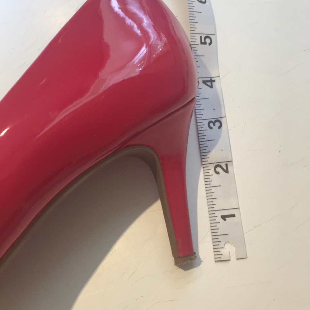 Cherry Red Pointed Heels🍒🍒 - Picture 4 of 6